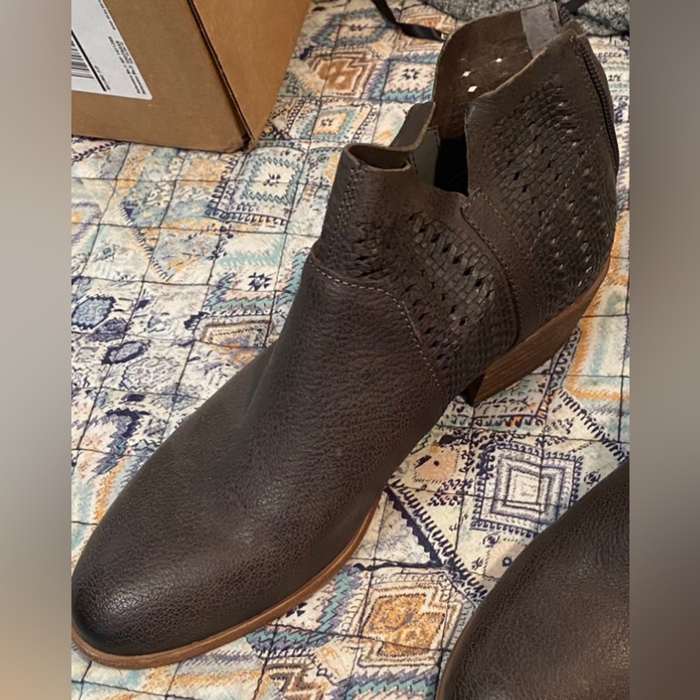 Vince Camuto bootie